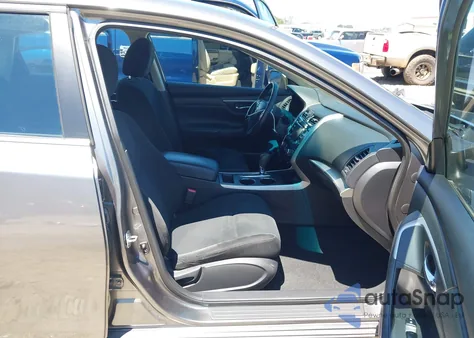 2015 Nissan Altima 2.5 Sv z USA, uszkodzony, nr VIN 1N4AL3AP9FC588485